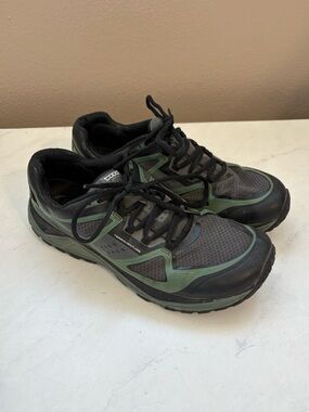 Topo Athletic Size 8.5 M-Terraventure Shoes Charcoal Green Outdoor Hiking Travel